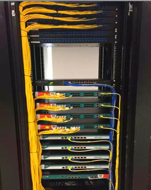 企業無線,機柜.jpg 企業無線,機柜.jpg